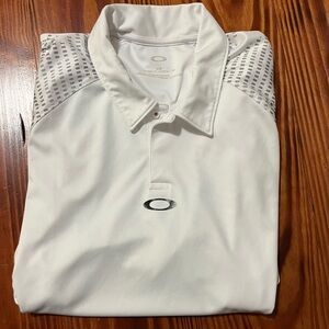 Oakley Men's Polo Shirt in White and Gray